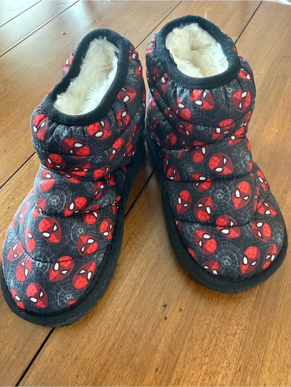 🕷️ Kids Red Spider-Man Quilted Slip-On Booties/Slippers